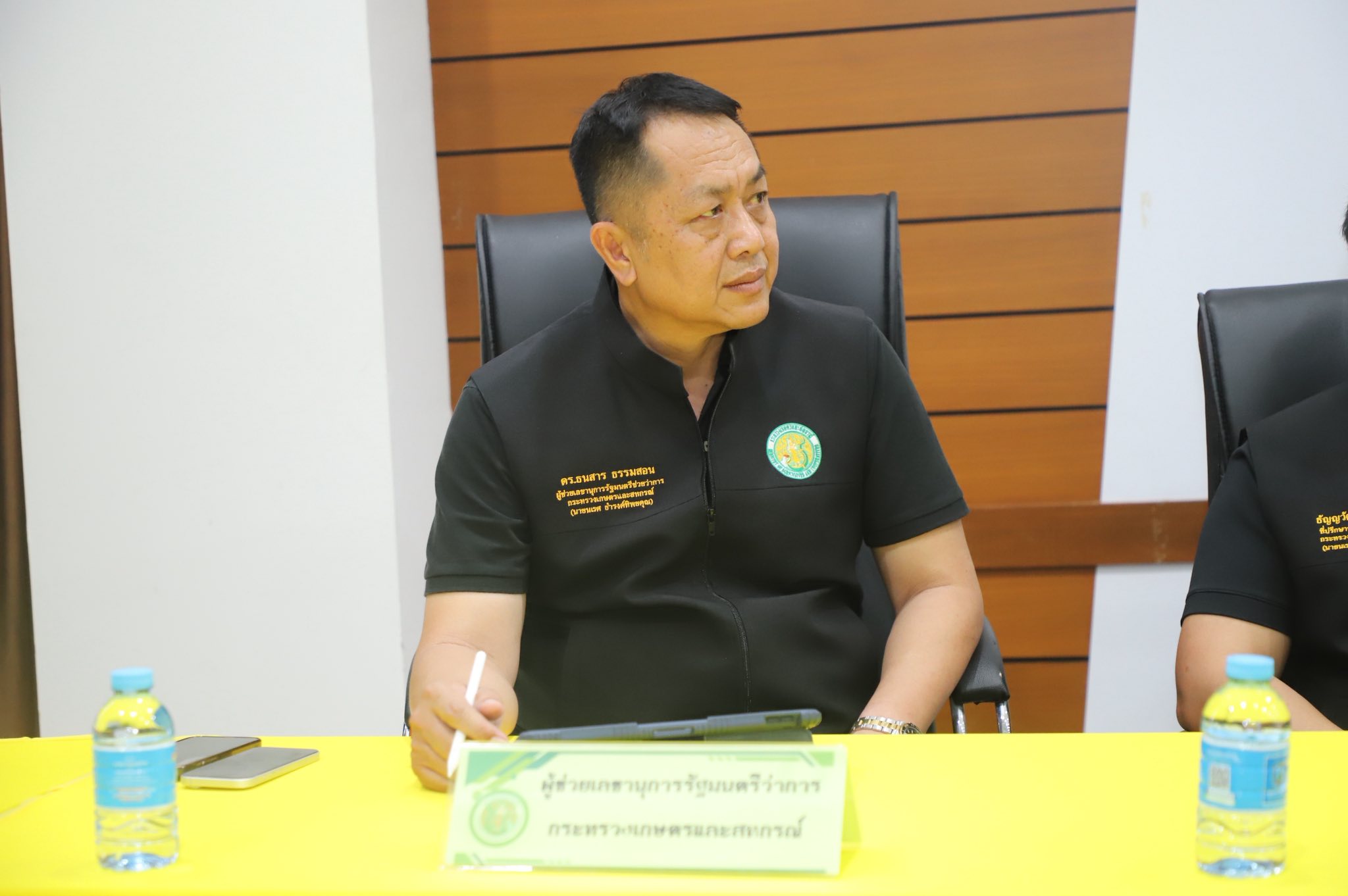 title - ข่าวดีชาวกระบี่ รมช.เกษตรฯ ลงพื้นที่ติดตามโปรเจกต์ยักษ์ ส.ป.ก. เร่งพัฒนาโครงสร้างพื้นฐานแปลงพื้นที่เป้าหมาย คทช. ในเขตปฏิรูปที่ดิน กว่า 4,300 ไร่ มุ่งสร้างอาชีพอย่างยั่งยืน